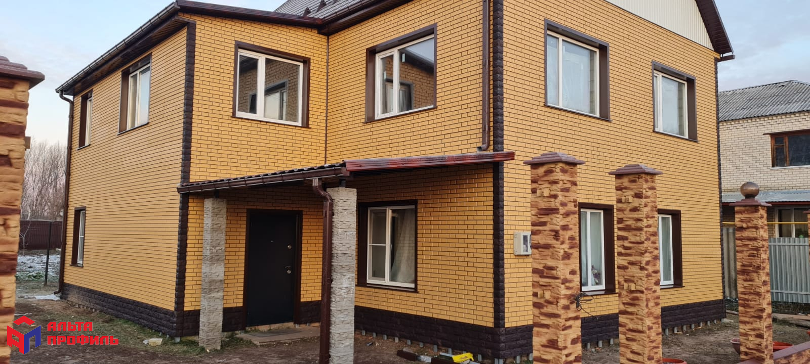 НАРУЖНЫЙ УГОЛ ФАГОТ, ЦВЕТ ЧЕХОВСКИЙ