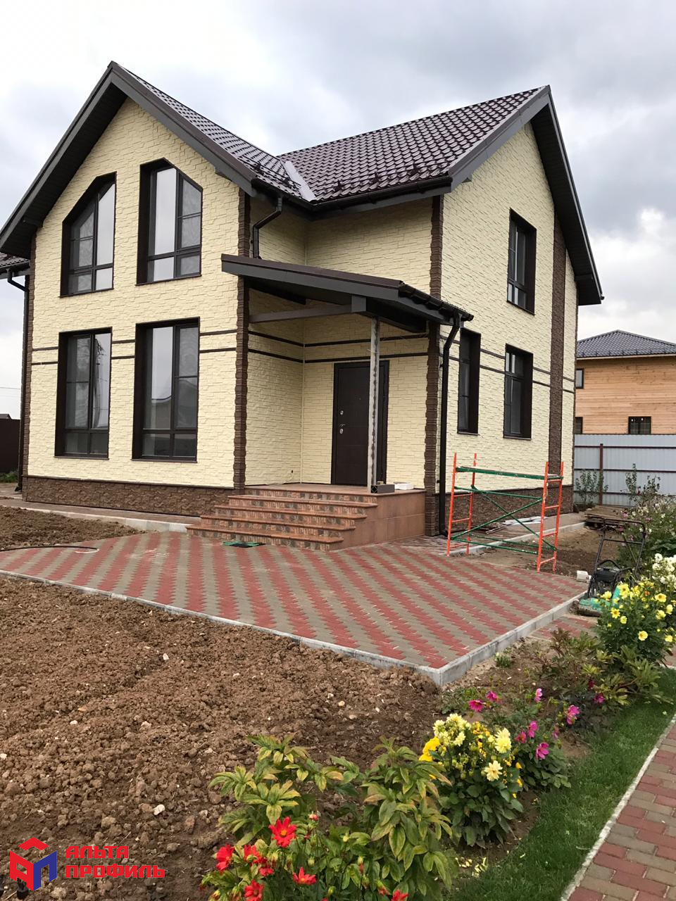 НАРУЖНЫЙ УГОЛ КАМЕНЬ ШОТЛАНДСКИЙ, ЦВЕТ БЛЭКБЕРН