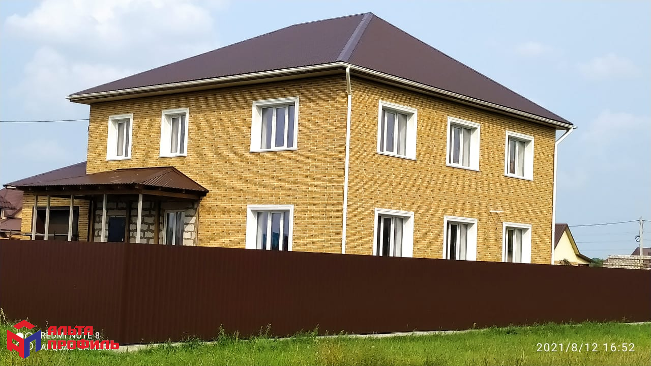 НАРУЖНЫЙ УГОЛ КИРПИЧ РИЖСКИЙ, ЦВЕТ 03