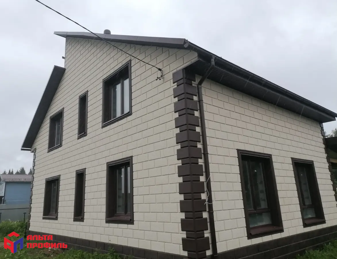 Отделочный элемент № 2 (коричневый), 0,25 х 0,25 м.