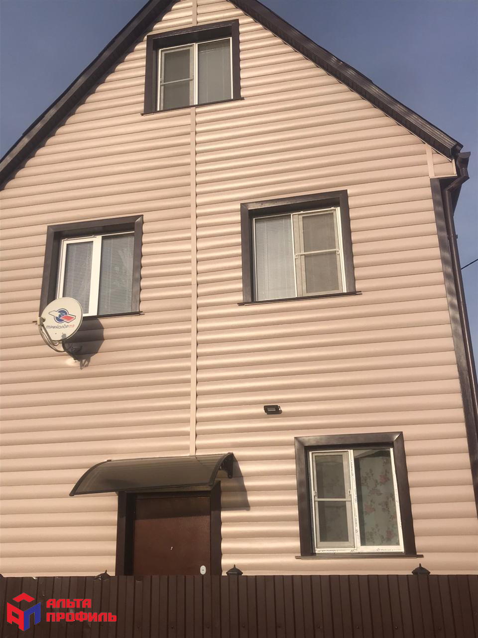 БЛОКХАУС Виниловый сайдинг | Люкс, Орех ВН-01 3100х200мм