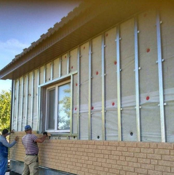 Как и чем утеплить фасад дома - подбор материалов и монтаж
