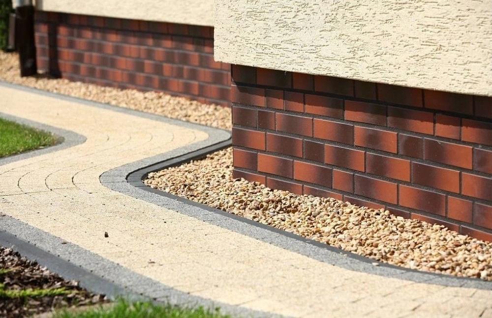 Западающий цоколь