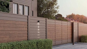 Забор из сайдинга и фасадных панелей